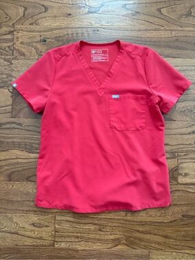 Figs Catarina 1 Pocket Scrub Top - Neon Red